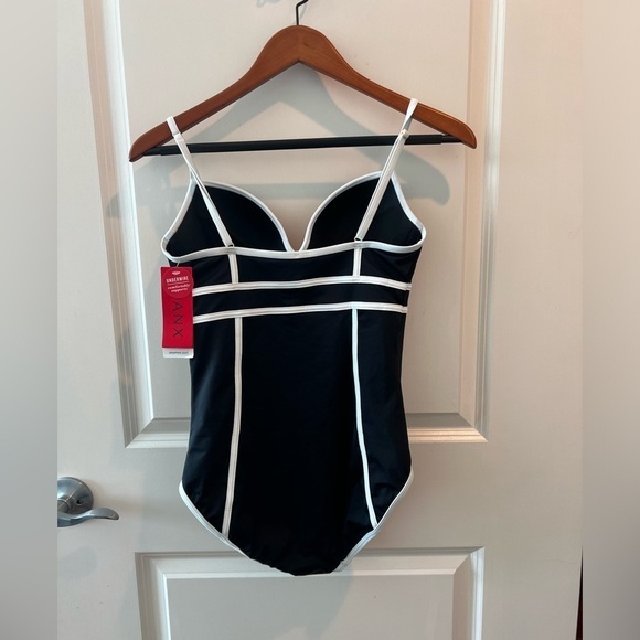 NWT SPANX Sweetheart One Piece Swimsuit Bathing Suit Built-In Bra Underwire - Picture 6 of 16